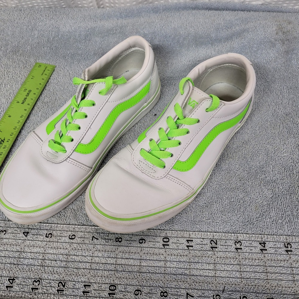 Vans Ward Low Top White Leather Neon Green Stripe Sneakers Womens 7.5 Skate Shoe